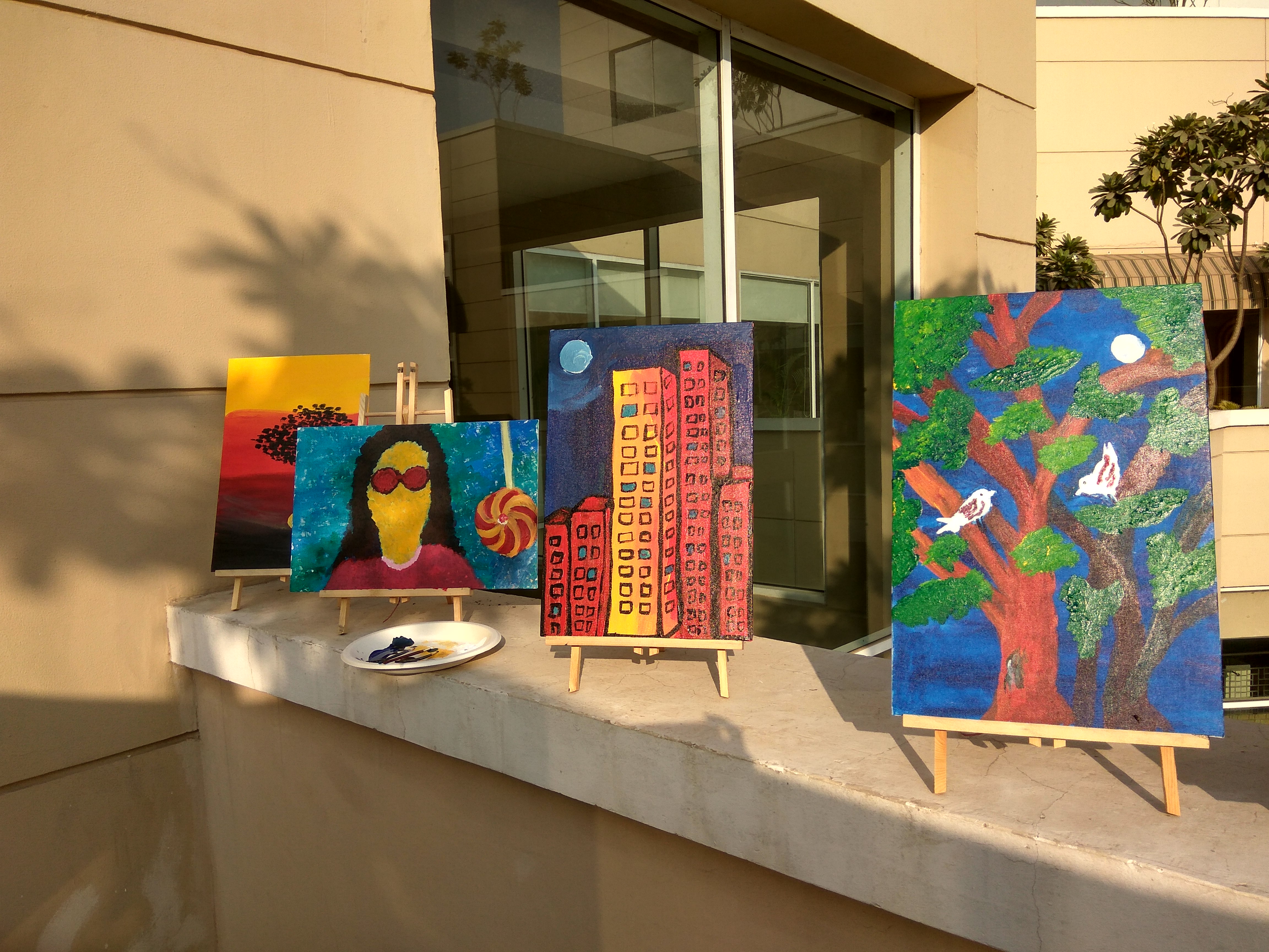 Read more about the article V Club at Sohna Road organizes Art and Wine Event