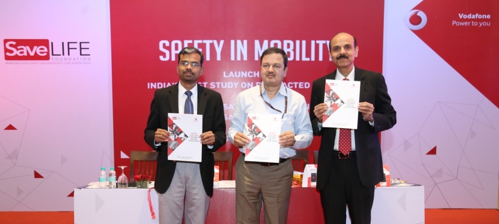 You are currently viewing Vodafone India and SaveLIFE Foundation Promote Safety in Mobility with the launch of India’s First “DISTRACTED DRIVING REPORT”: A study on Mobile Phone Usage, Pattern and Behavior