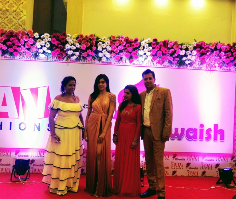 Read more about the article Actress Adah Sharma & Mrs. Earth Priyanka Khurana Goyal graced Fashion exhibition Khwaish at The Grand